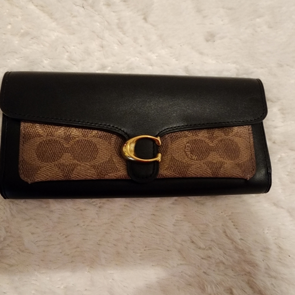 Coach wallet nwot